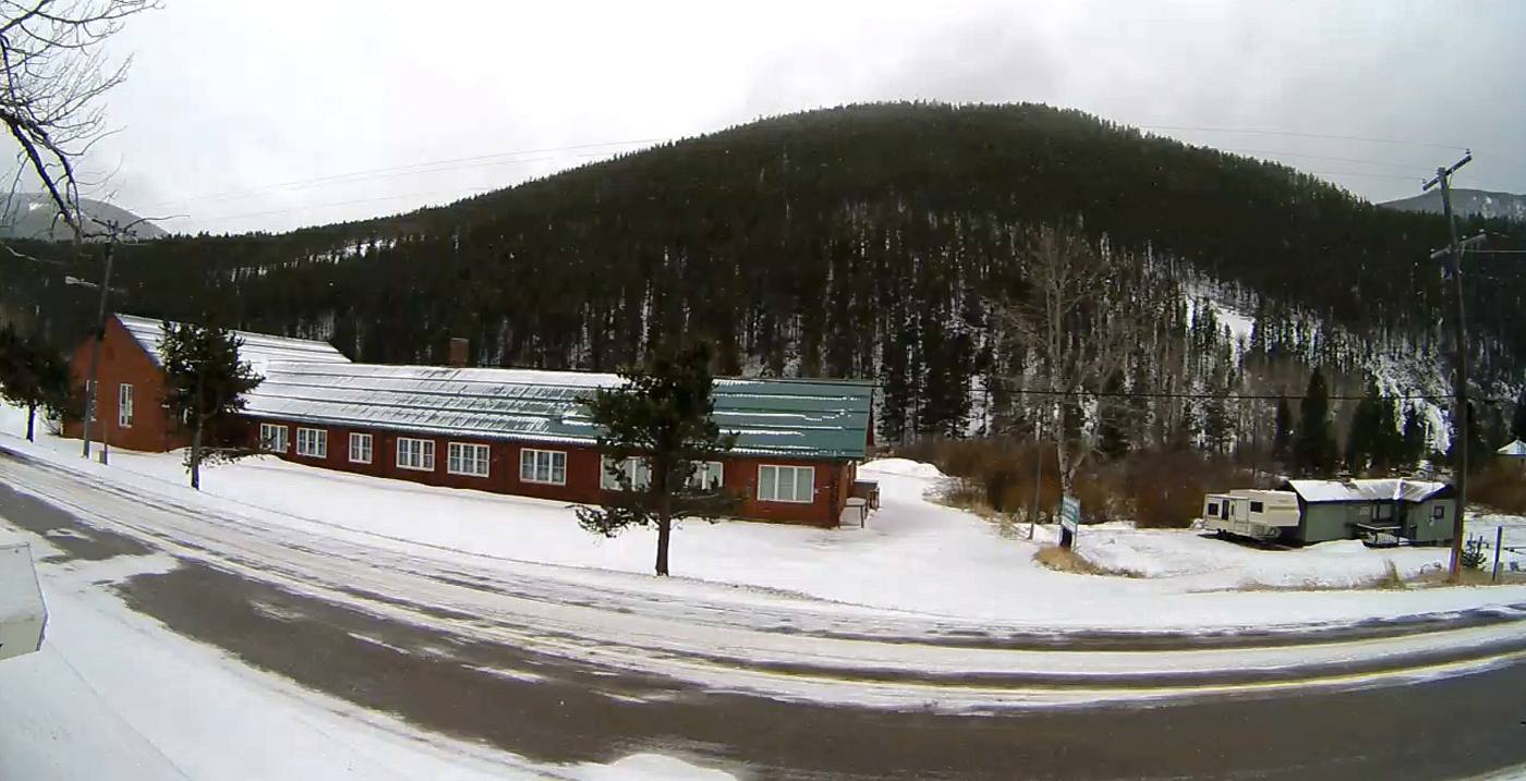 Webcam located on the middle of Neihart, MT looking South East with a view of Highway 89. 